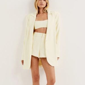 ALL THREE CLOTHING ITEMS INCLUDED!!! Shorts, cropped top AND blazer!